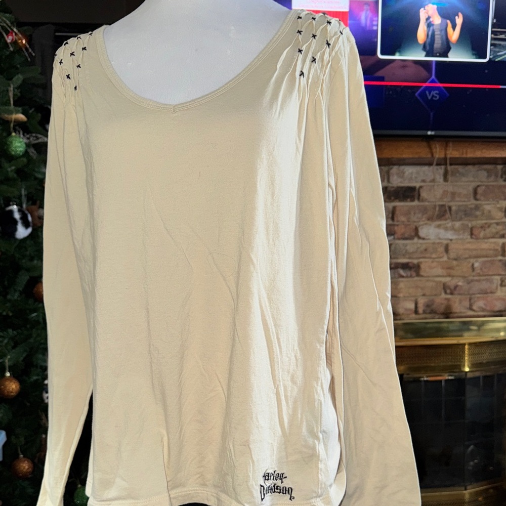 Harley-Davidson Beige Long Sleeve Top with Star Accents